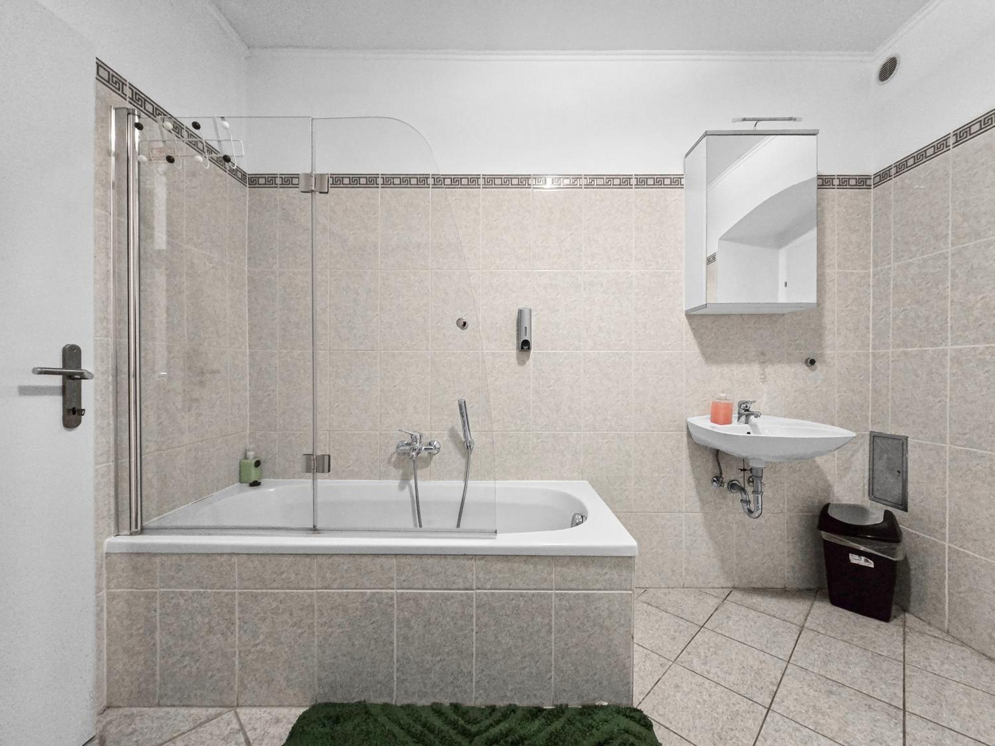 Spacious Three-Bedroom, Three King-Size Beds 维也纳 外观 照片